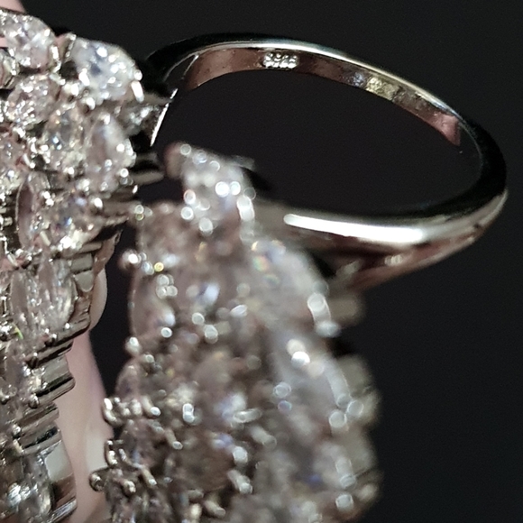 New Luxury Angel Wings Opening Adjustable Ring - Picture 5 of 5